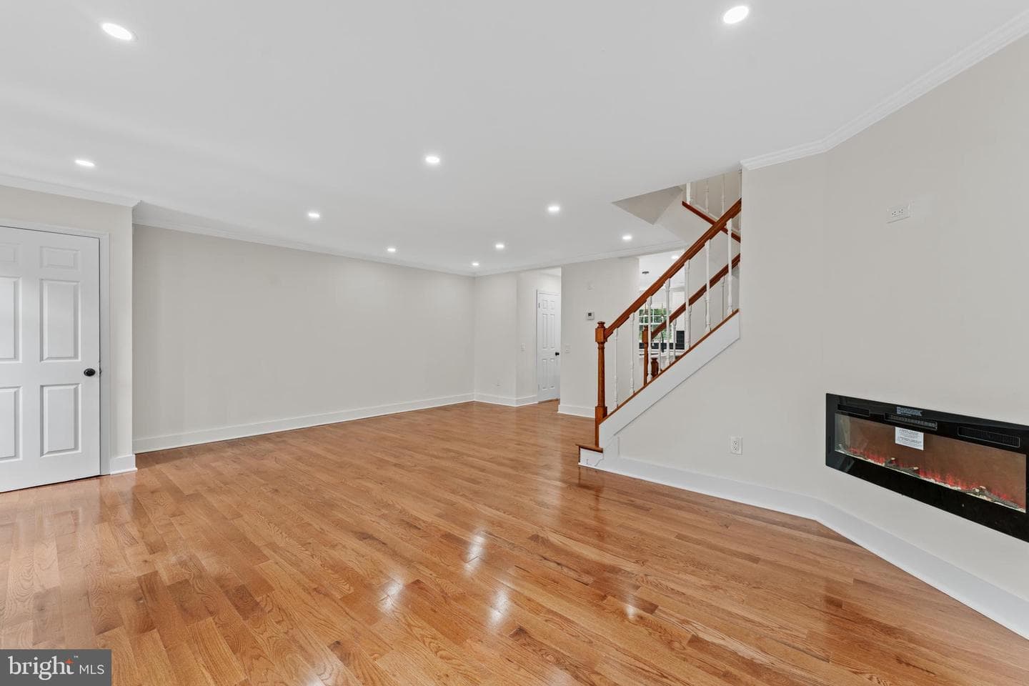 671 Concerto Lane photo 6