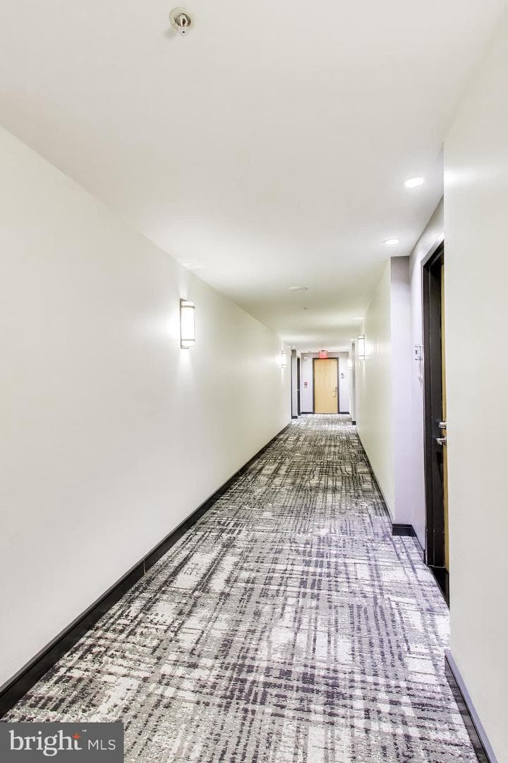 6820 Wisconsin Avenue #5007 photo 8