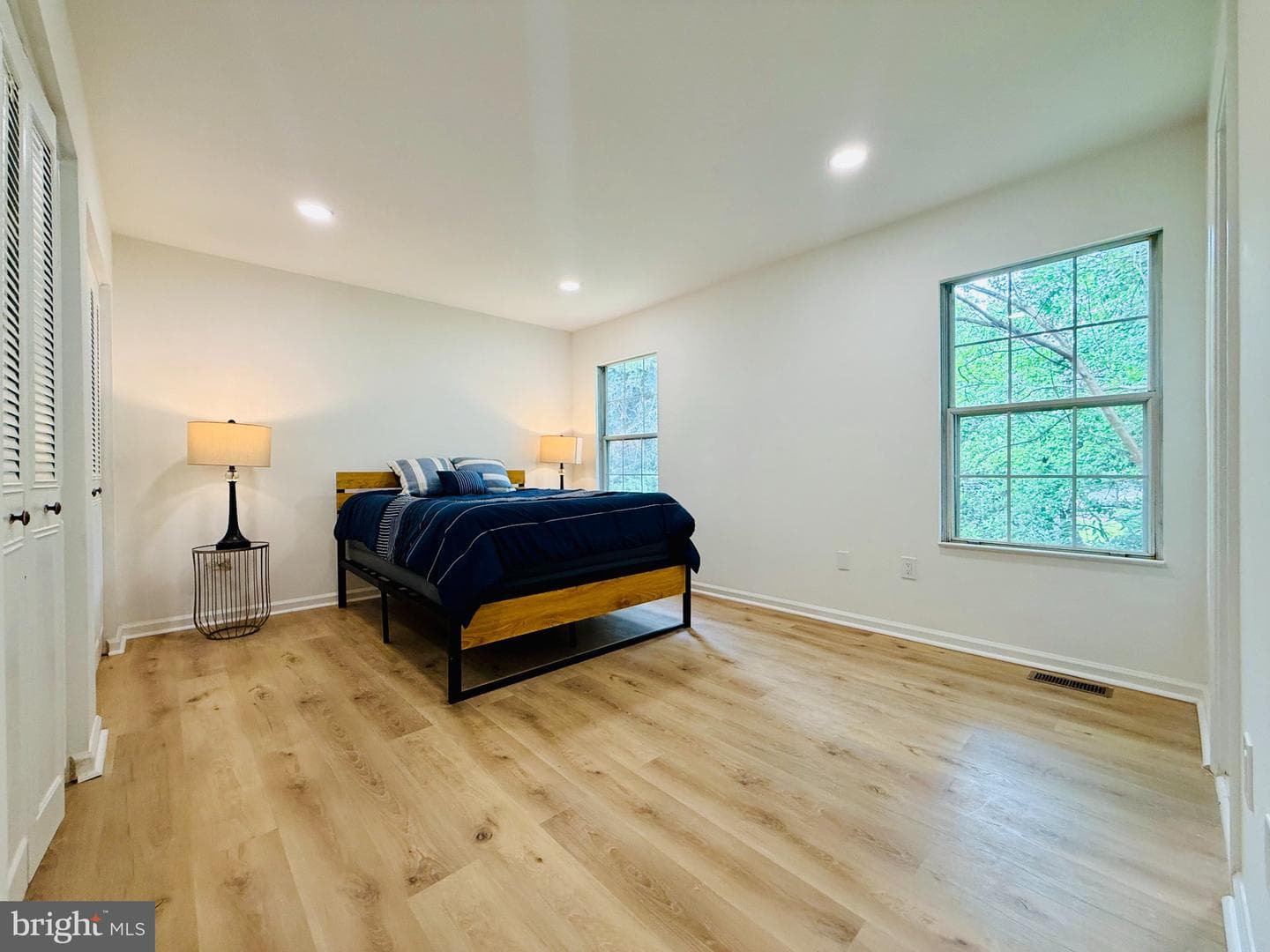 815 Whitehall Street photo 17