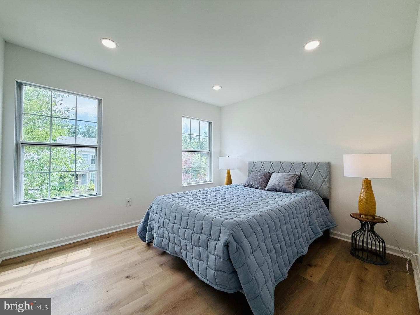 815 Whitehall Street photo 23