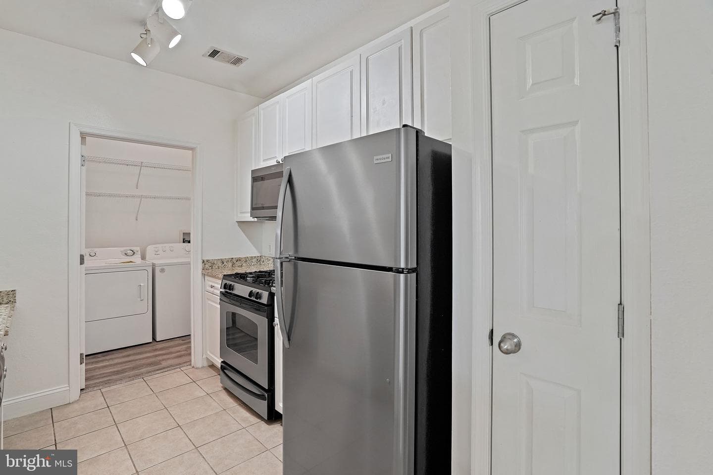 501 Hungerford Drive #p83 photo 4