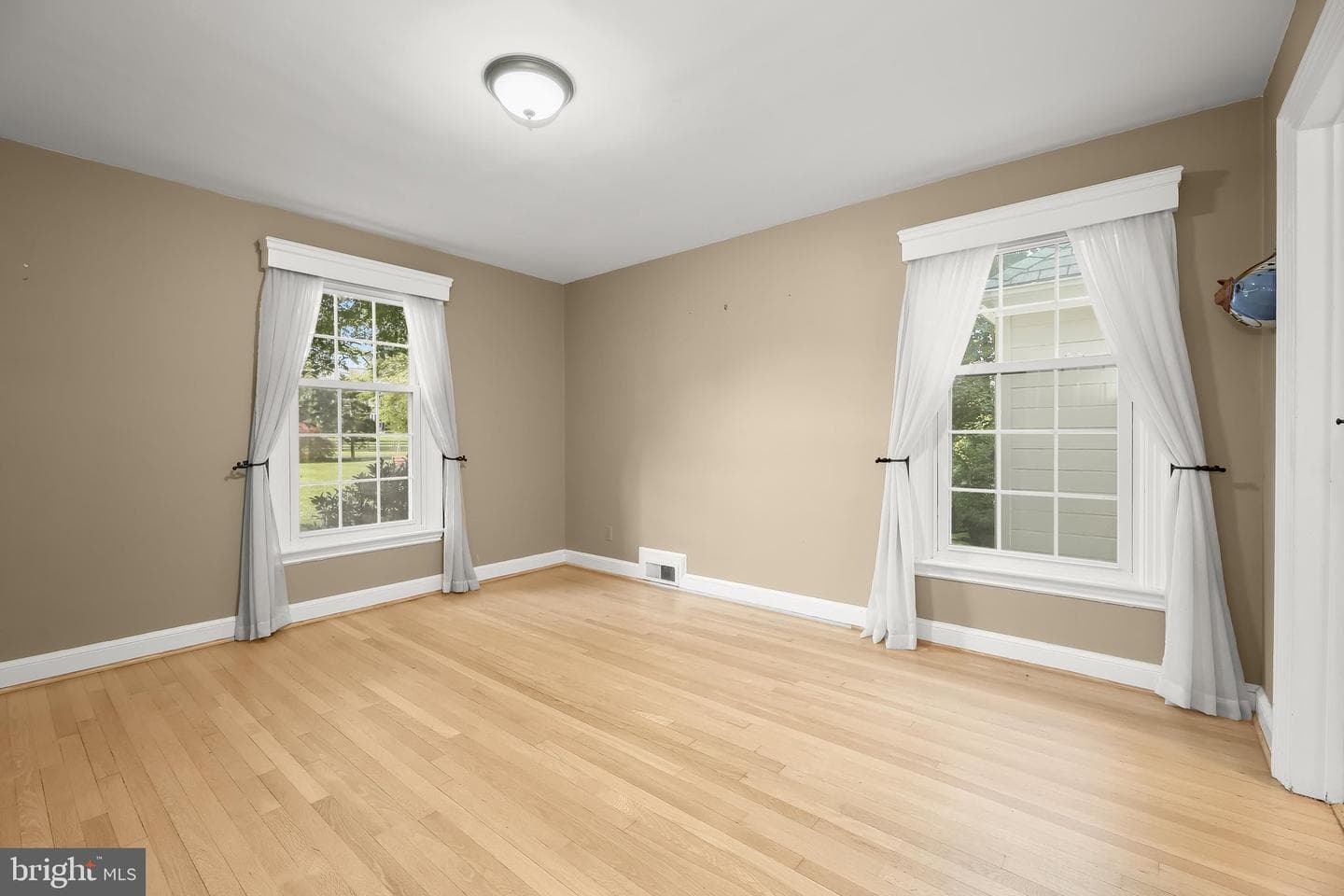 16510 Batchellors Forest Road photo 28