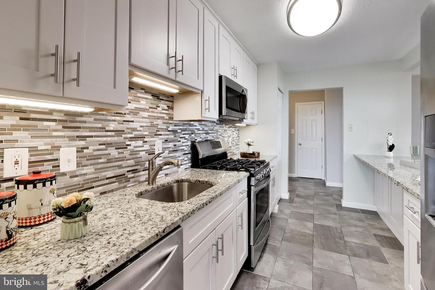 118 Monroe Street #118-910 photo 12