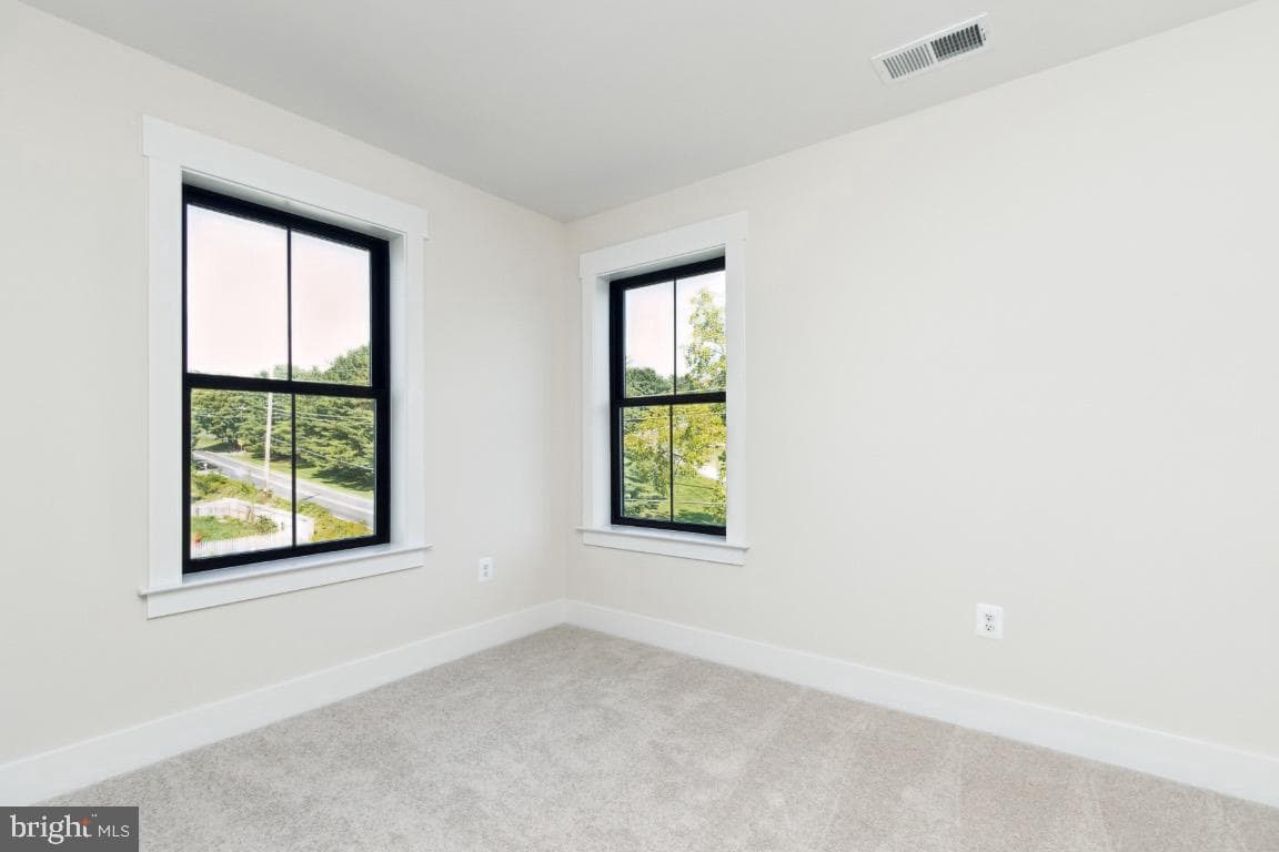 19507 Fisher Avenue photo 23
