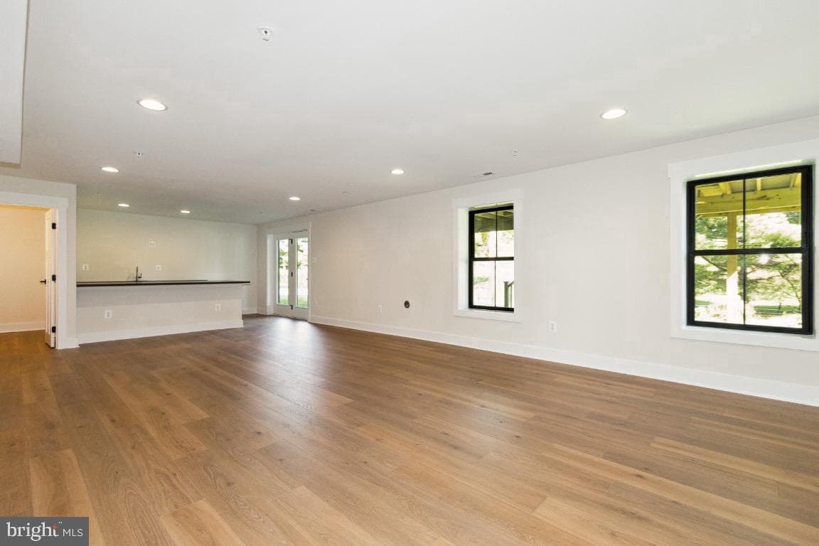 19507 Fisher Avenue photo 26