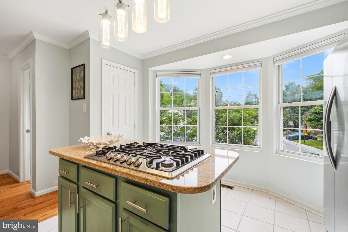 6443 Orchard Avenue photo 11