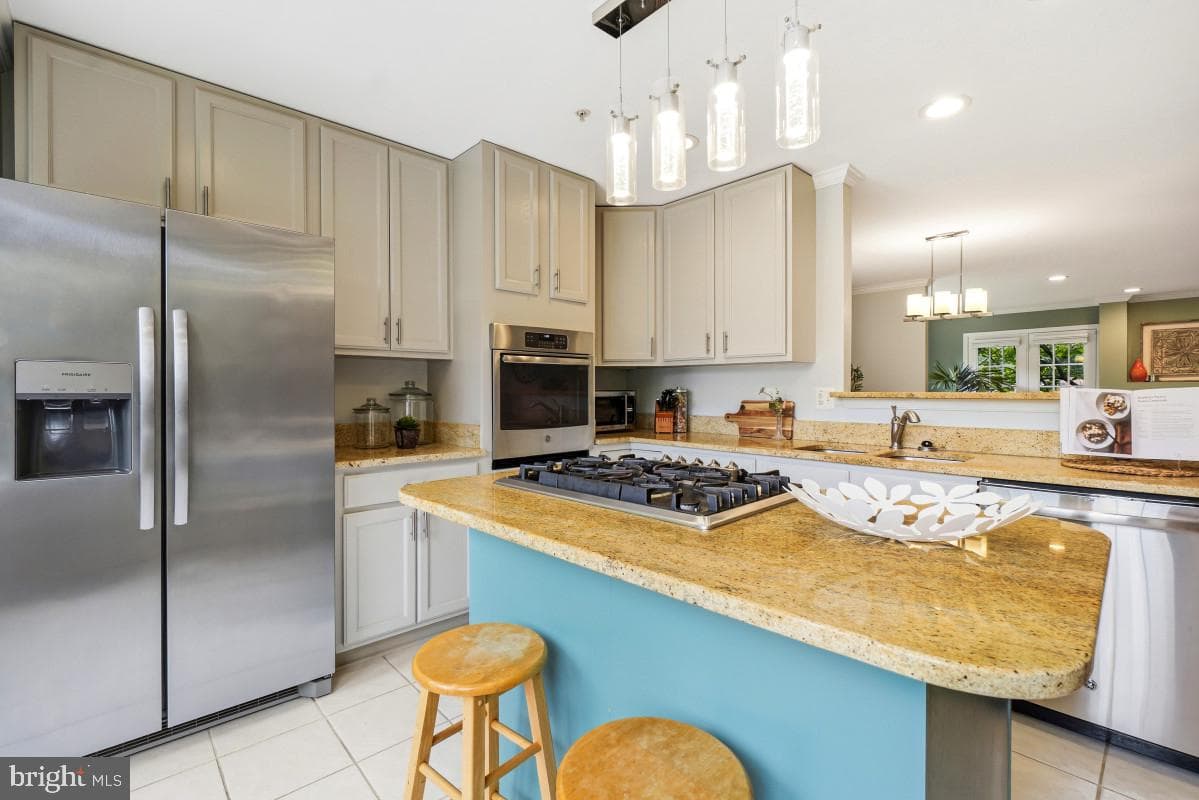 6443 Orchard Avenue photo 12