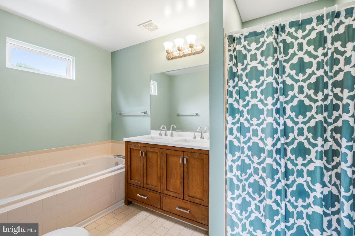 6443 Orchard Avenue photo 18