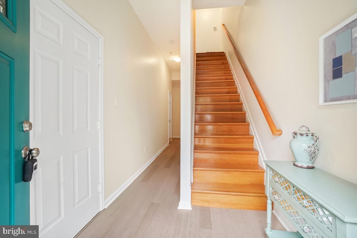 6443 Orchard Avenue photo 22