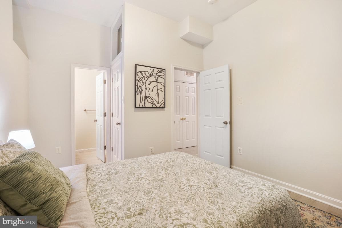 6443 Orchard Avenue photo 23