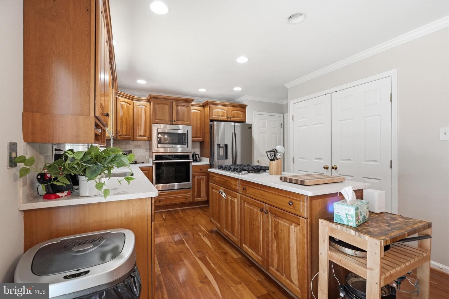 19300 Ranworth Drive photo 10