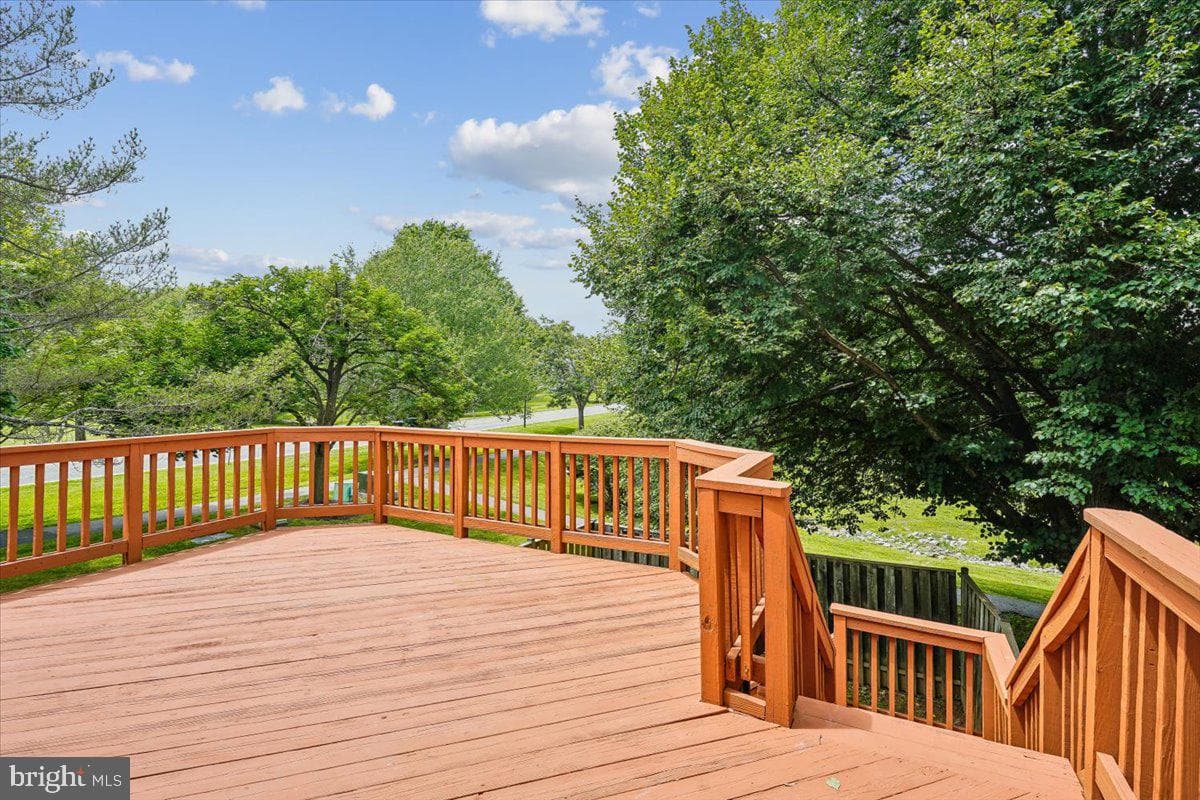 3259 Saint Augustine Court photo 3