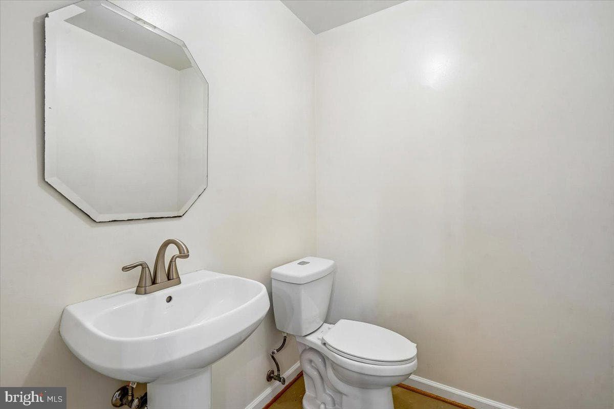 3259 Saint Augustine Court photo 31