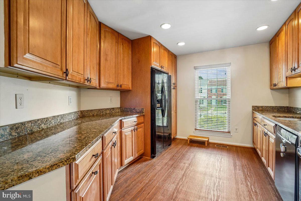 3259 Saint Augustine Court photo 8