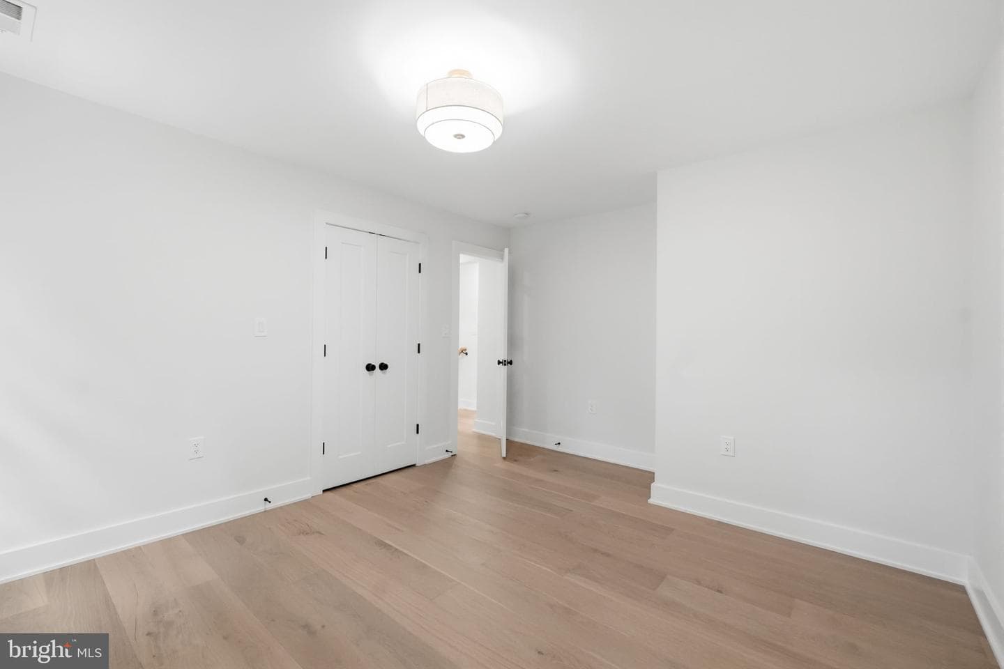 16605 Cavalry Drive photo 25