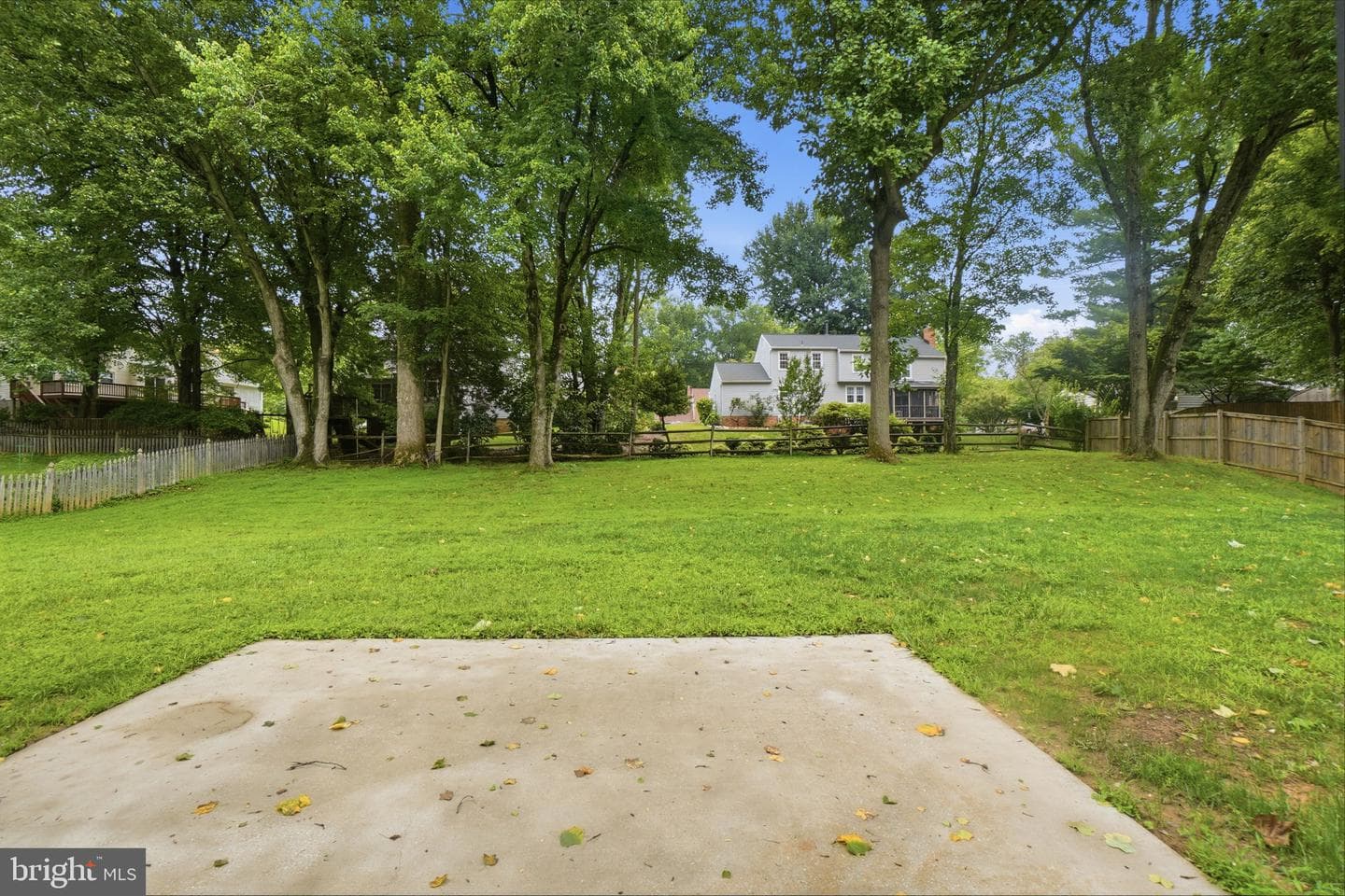 16605 Cavalry Drive photo 36