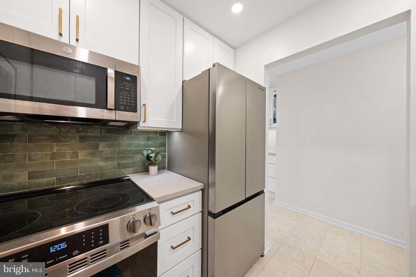 2232 Washington Avenue #2232-W photo 9