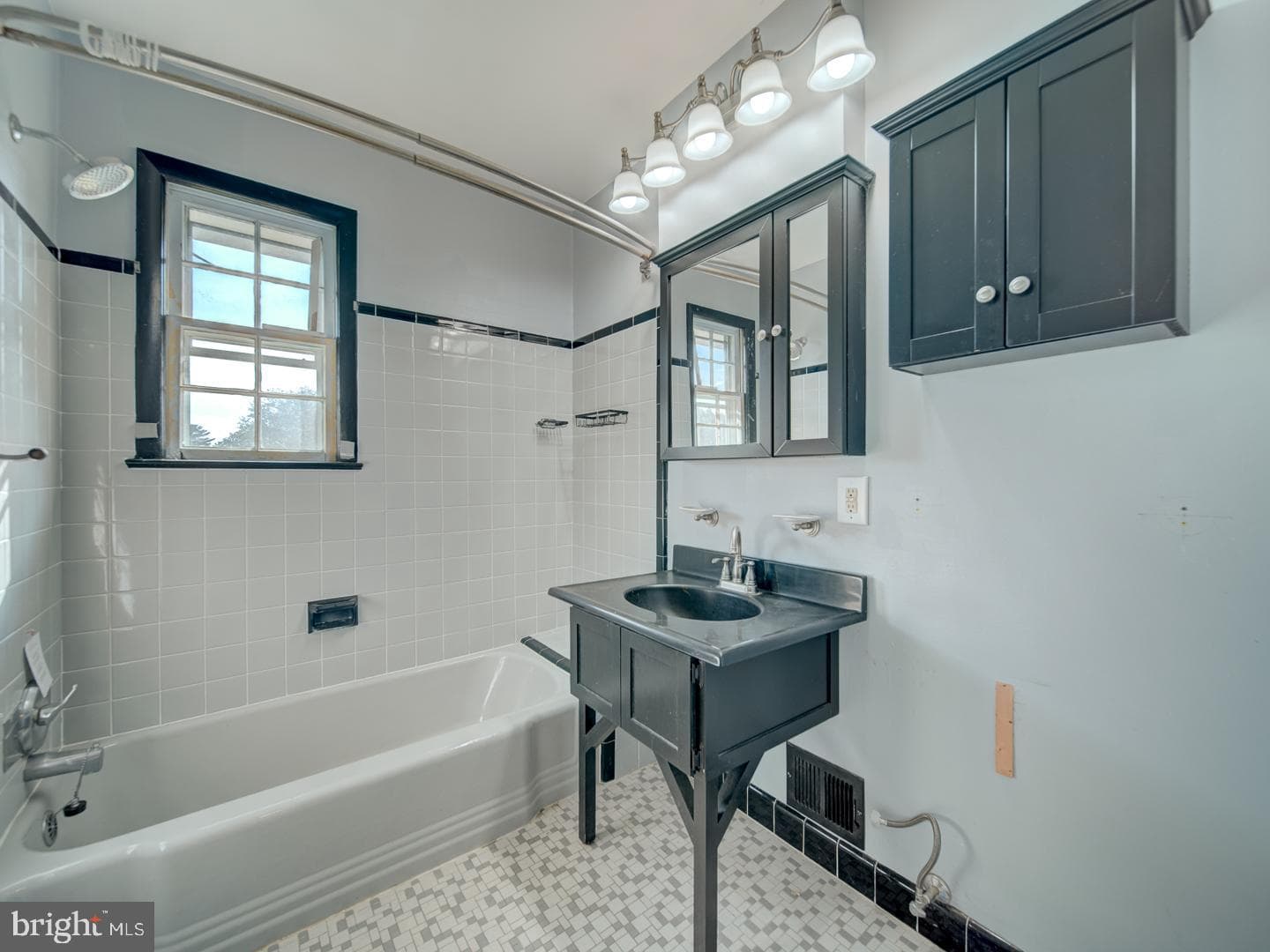 9842 Belhaven Road photo 32