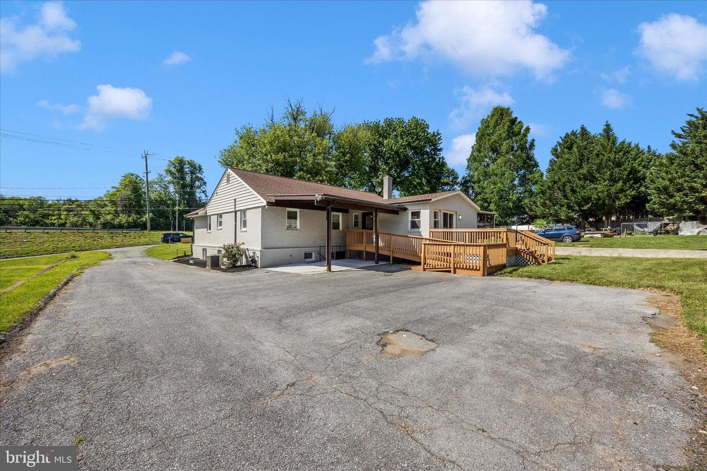 16215 Redland Road photo 42