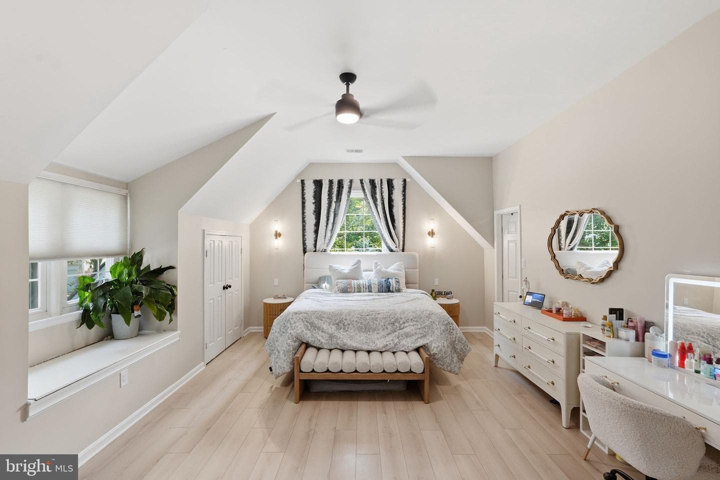 118 Upshire Circle photo 46