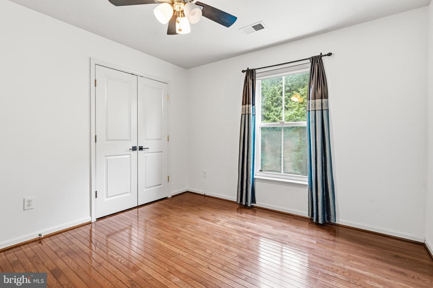 22409 Brook Point Way photo 44