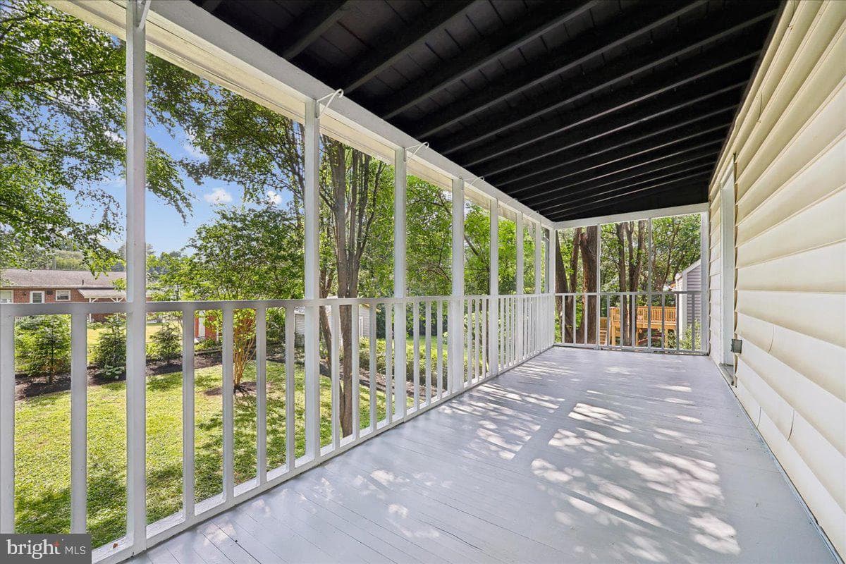 10404 Amherst Avenue photo 37