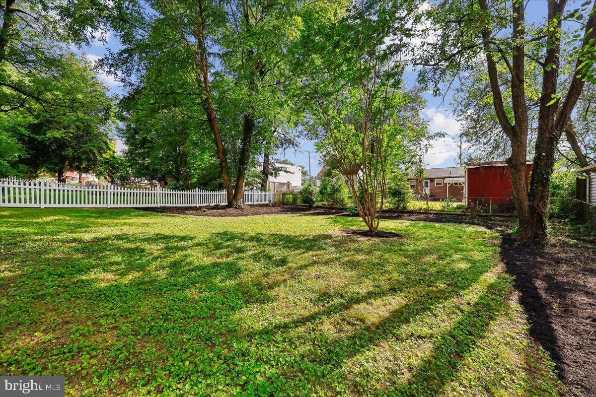 10404 Amherst Avenue photo 46