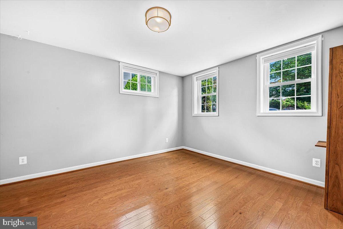 11112 Woodson Avenue photo 16