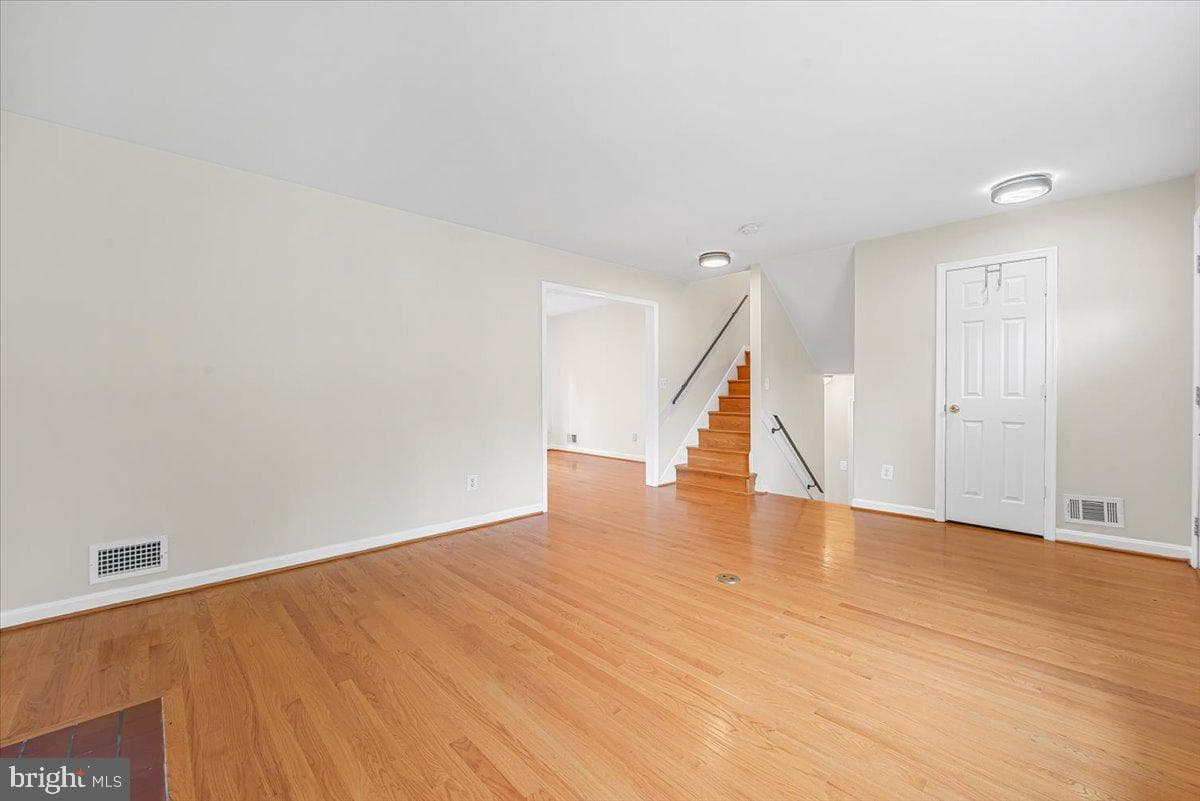 11112 Woodson Avenue photo 6
