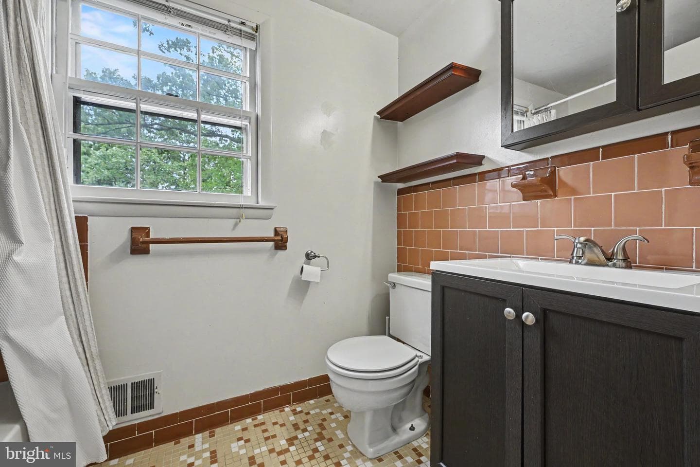 8611 Oakmont Street photo 26