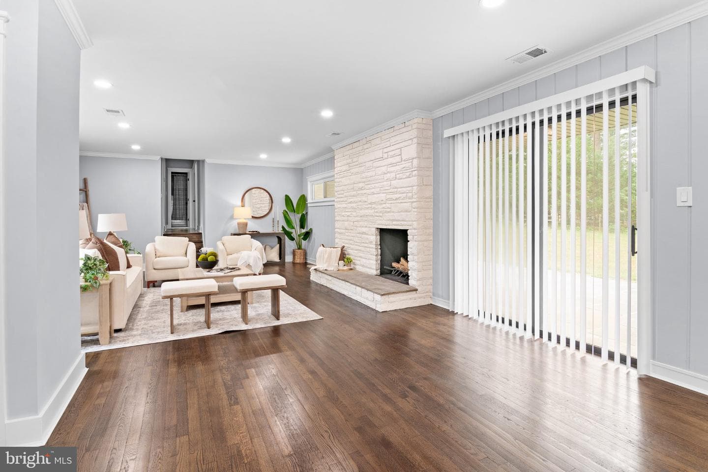 14200 Dav Road photo 28