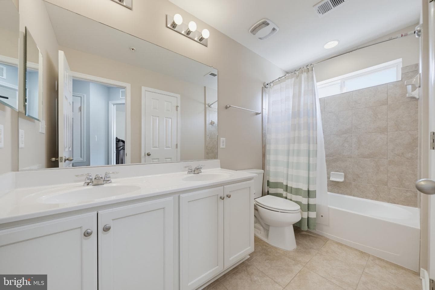 11 Fairbanks Drive photo 26
