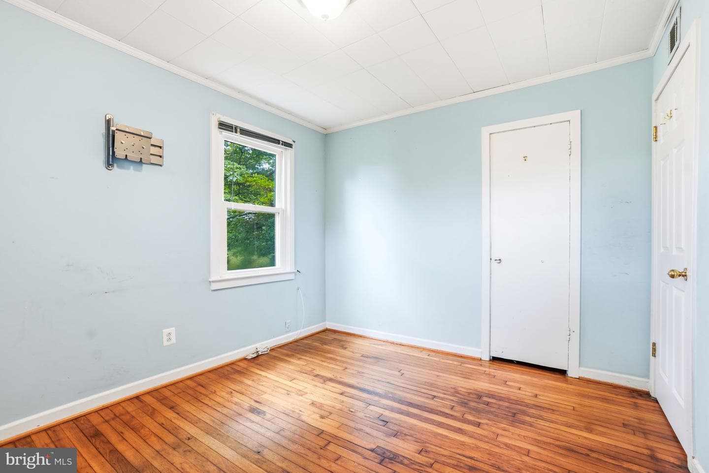 1217 Edmonston photo 20