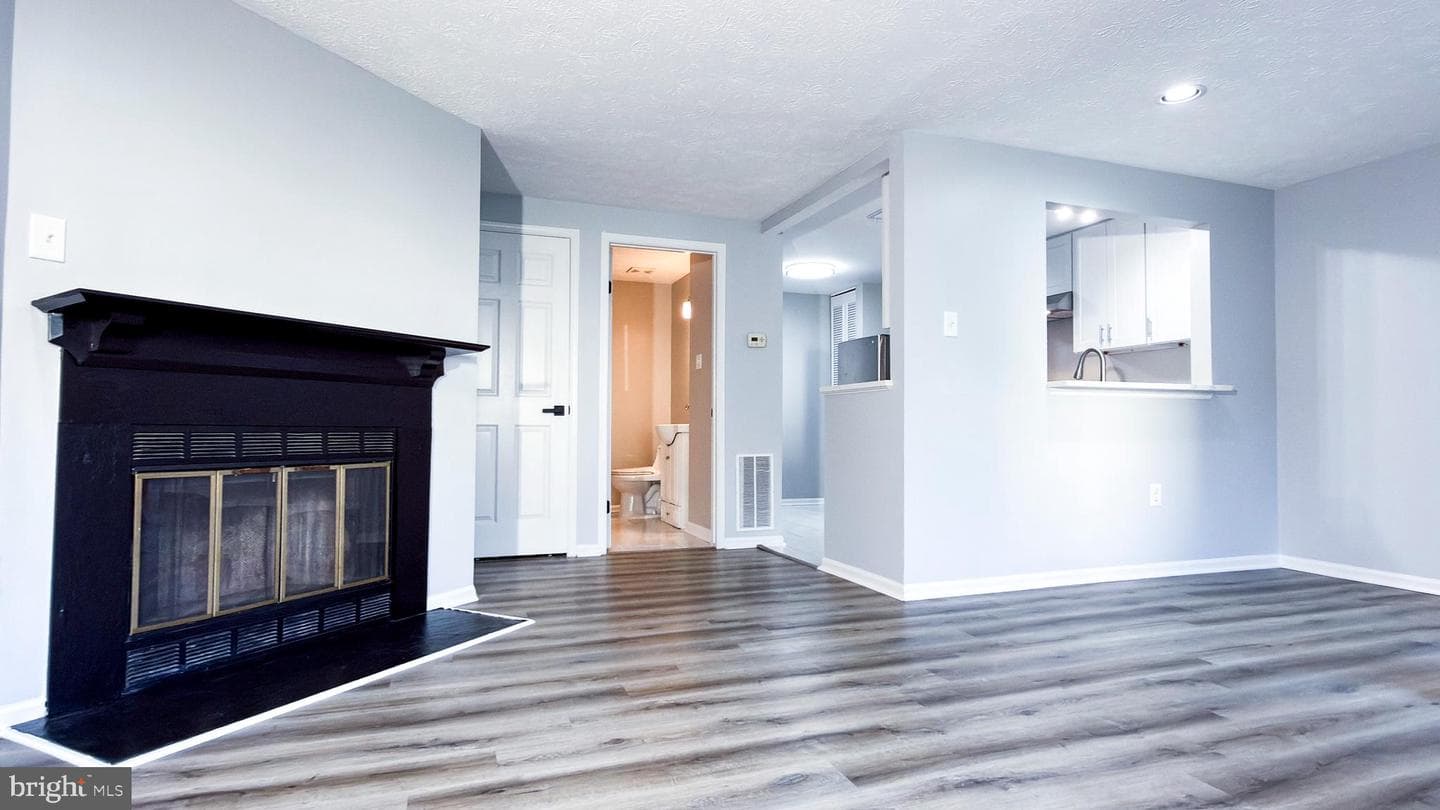 540 Palmtree Drive photo 6