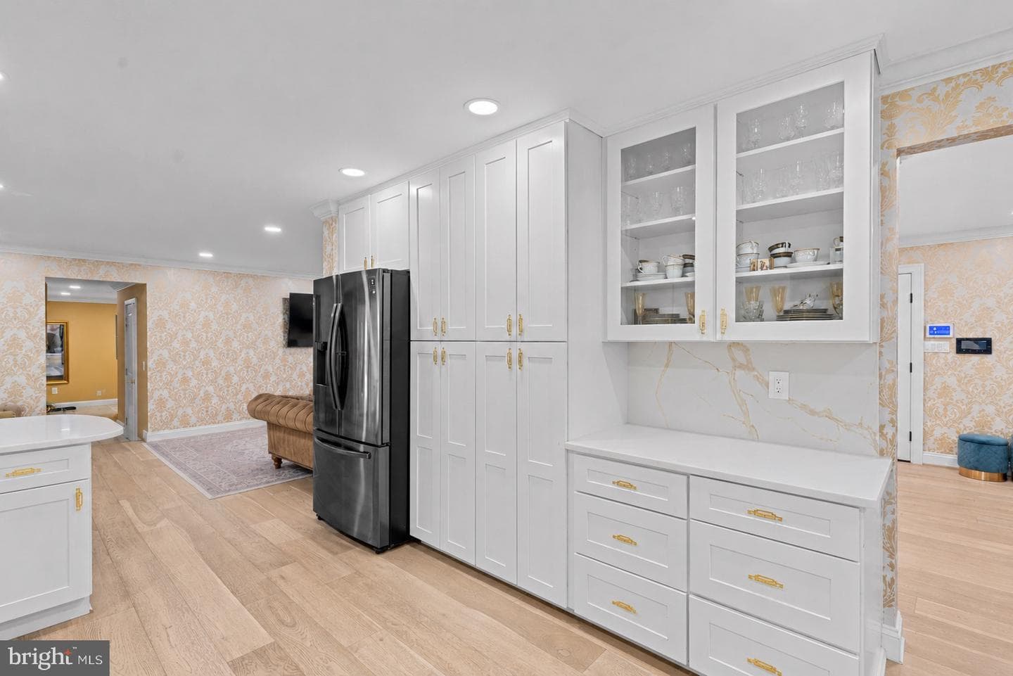 10904 Gainsborough Road photo 11