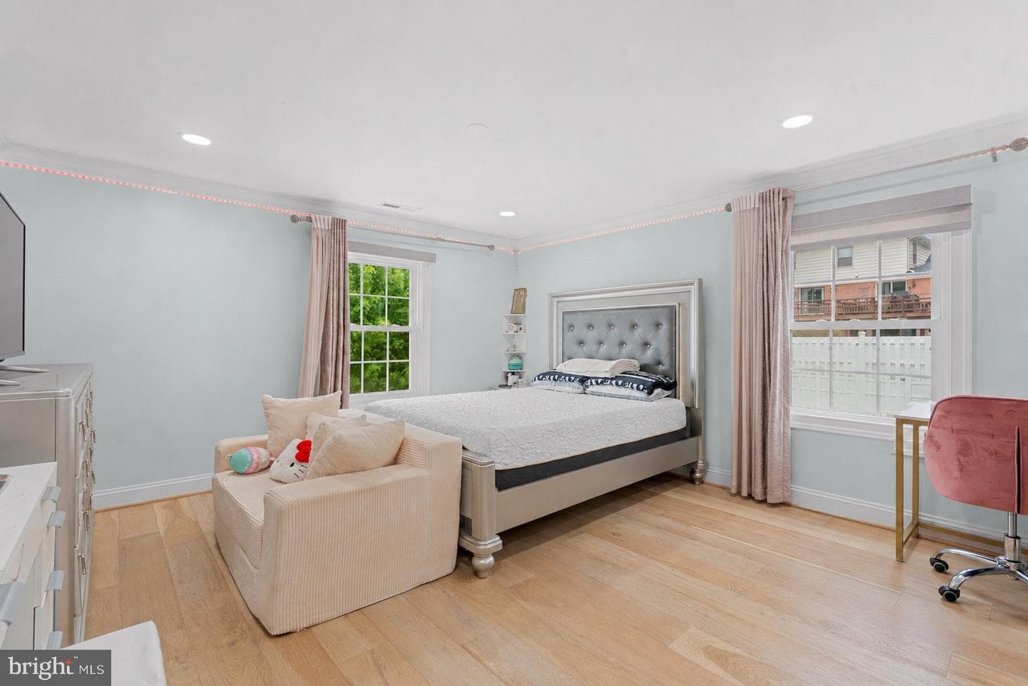 10904 Gainsborough Road photo 26