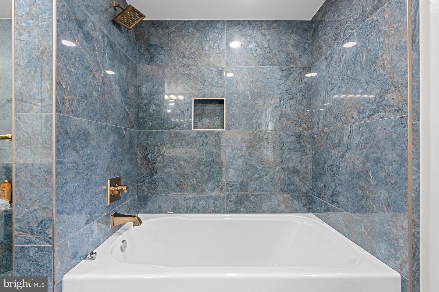 10904 Gainsborough Road photo 29