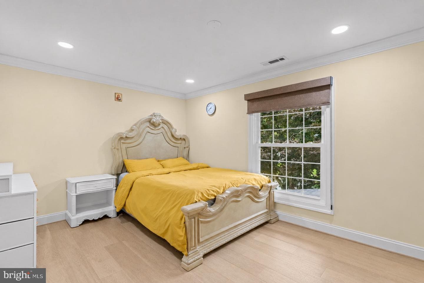 10904 Gainsborough Road photo 32