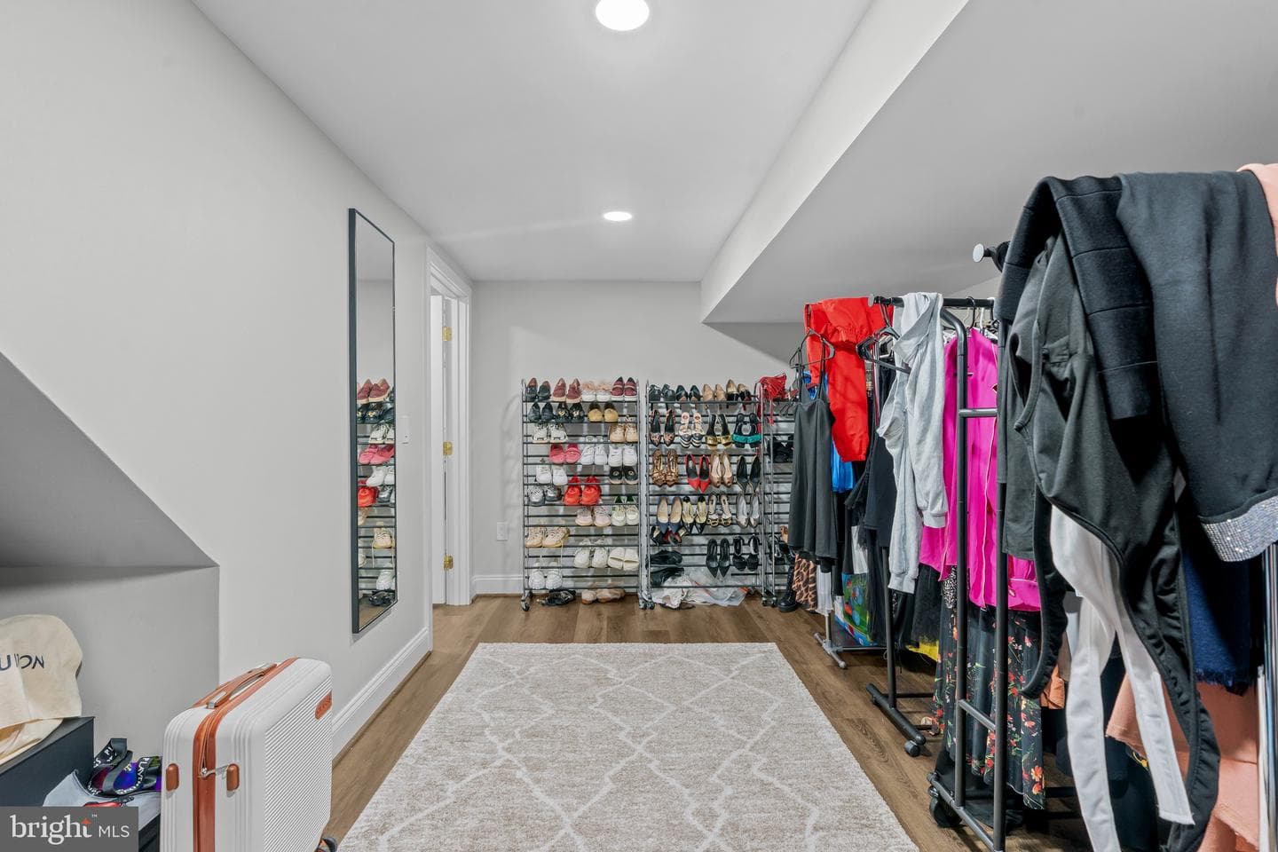 10904 Gainsborough Road photo 41