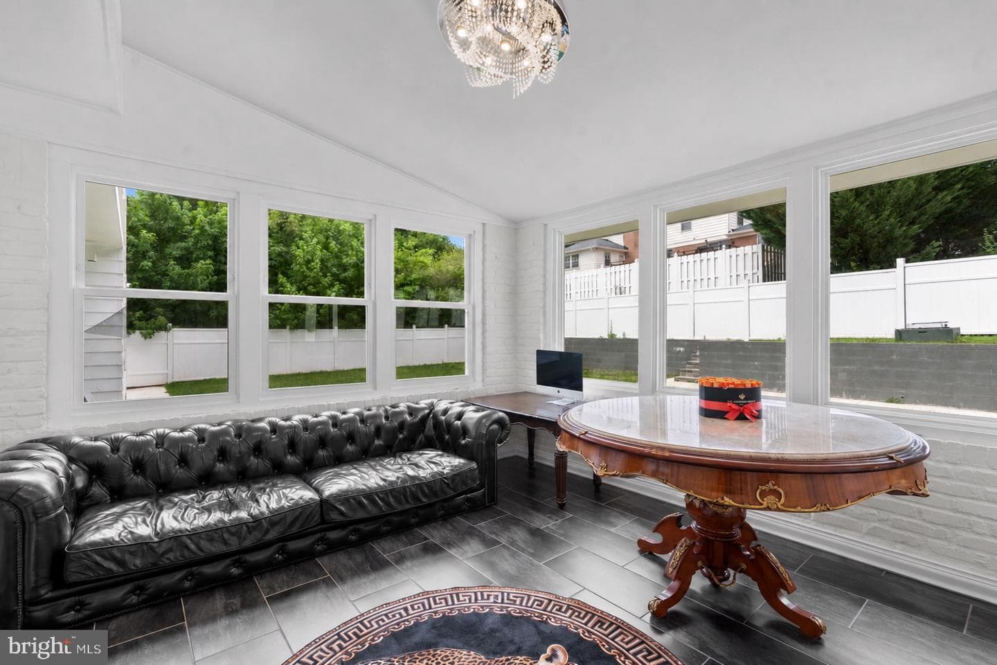 10904 Gainsborough Road photo 43