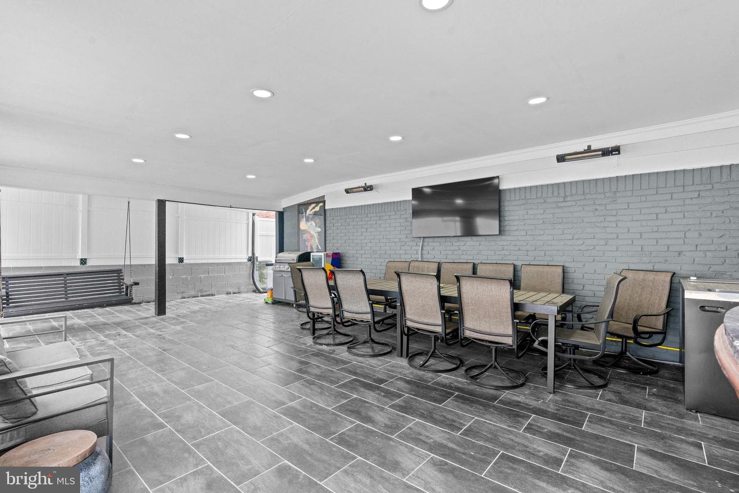 10904 Gainsborough Road photo 46