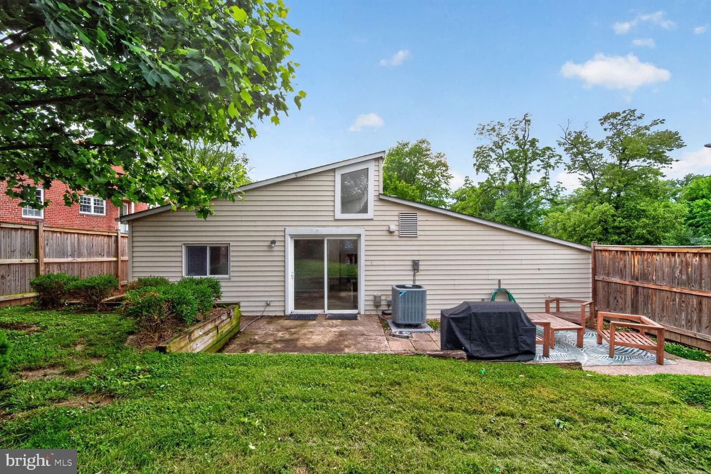 10123 Capitol View Avenue photo 21