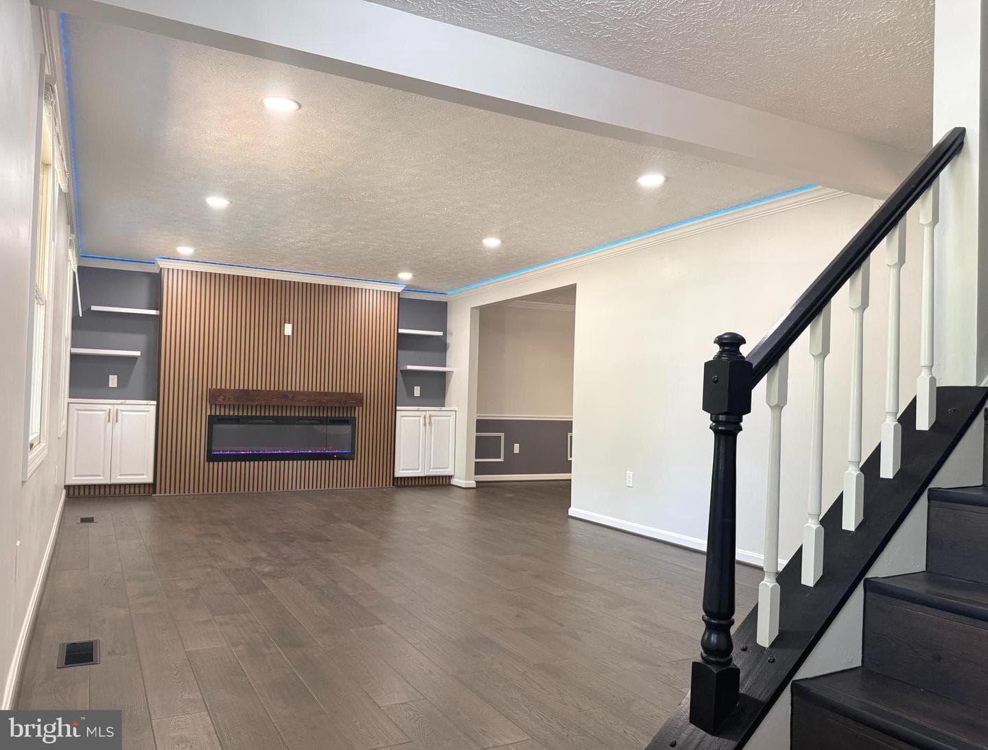 20345 Watkins Meadow Drive photo 3