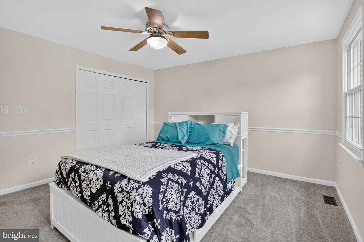 4224 Thorncroft Terrace photo 20