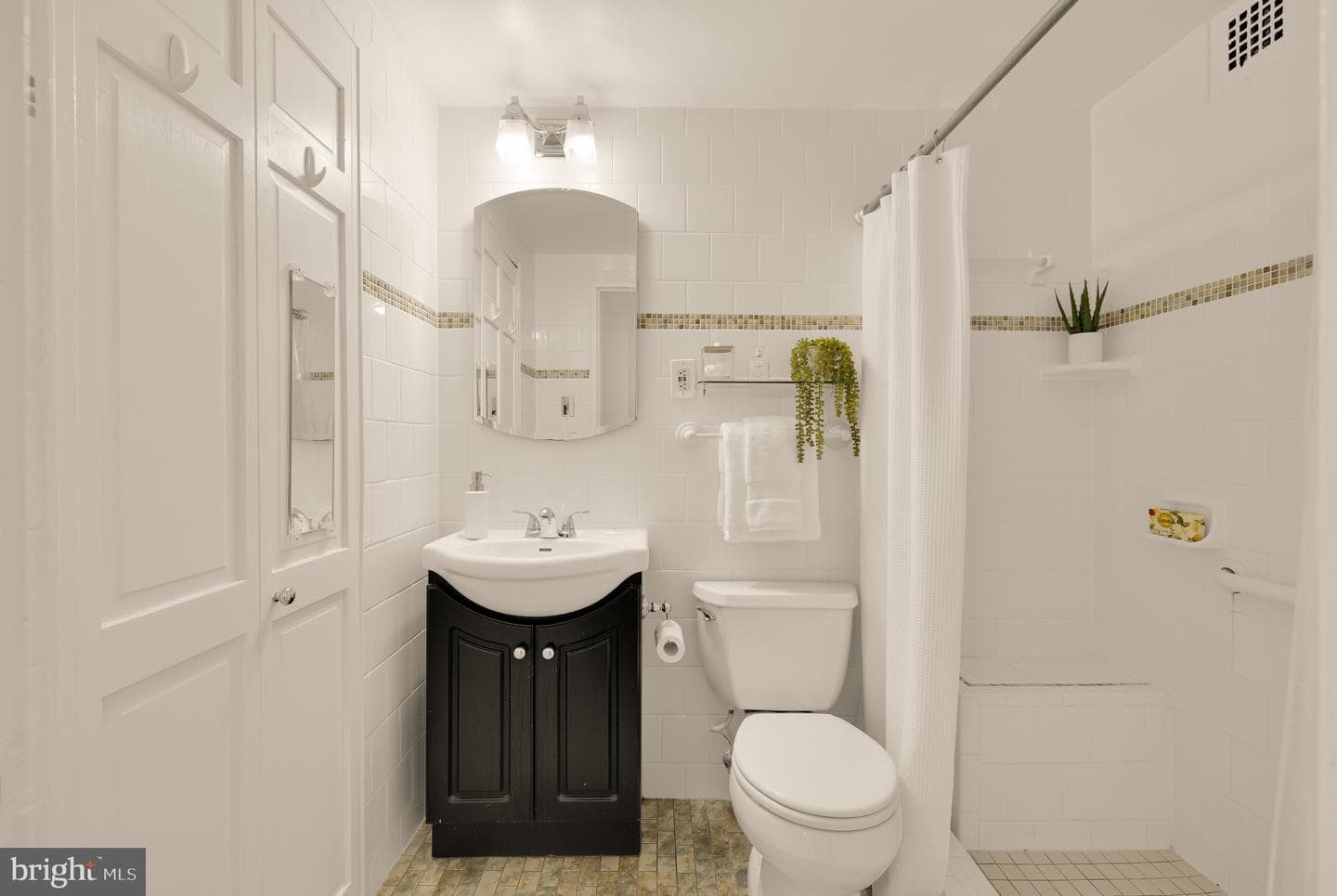 5301 Westbard Circle #210 photo 21