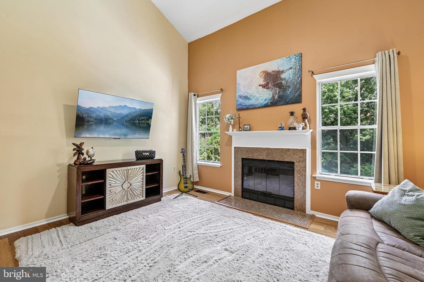 20541 Neerwinder Street photo 10