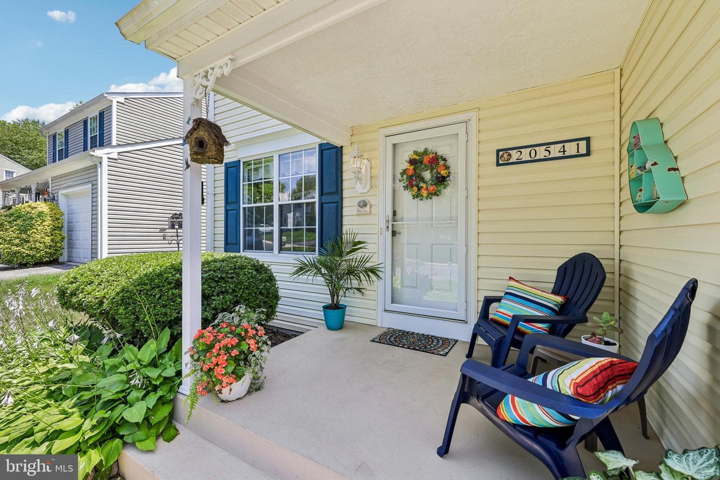 20541 Neerwinder Street photo 4