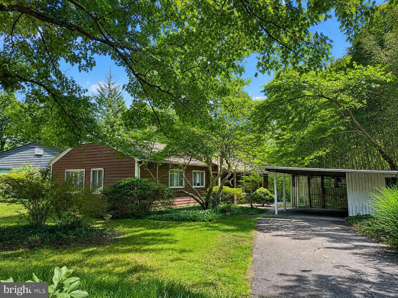 7108 Wilson Lane photo 1