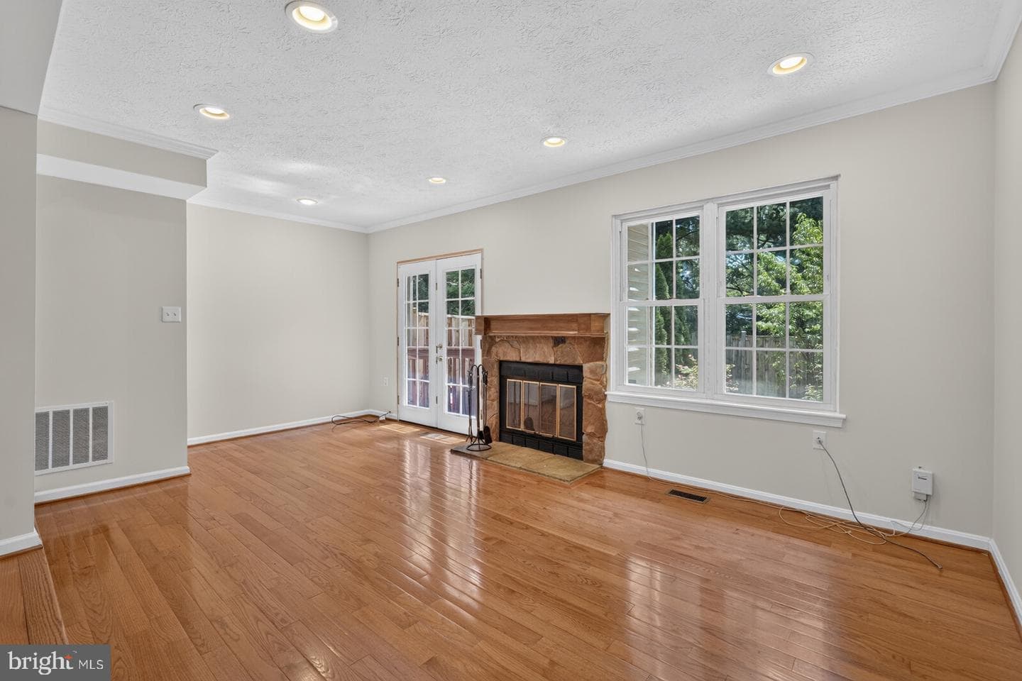 19501 White Saddle Drive photo 14