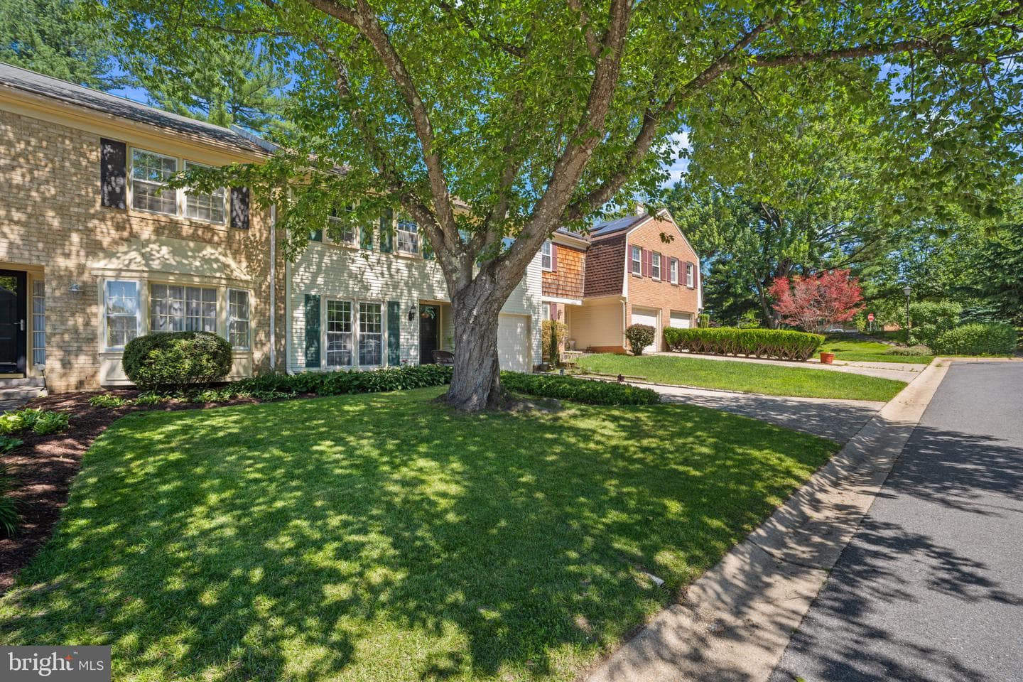 9405 Chatteroy Place photo 32